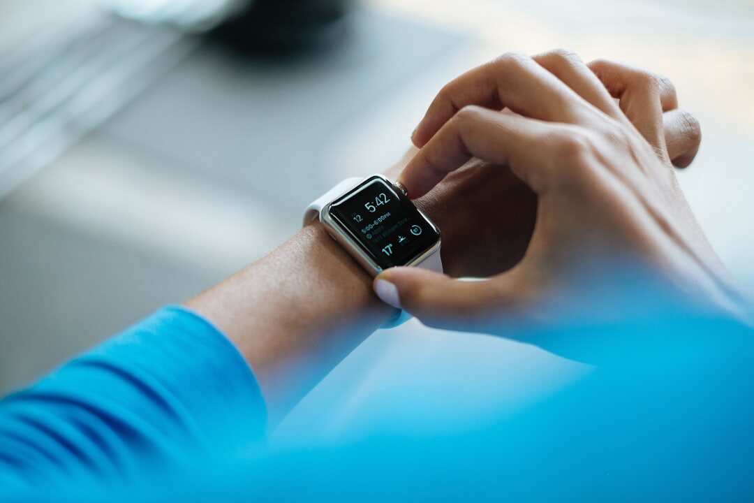 elderly using smartwatch